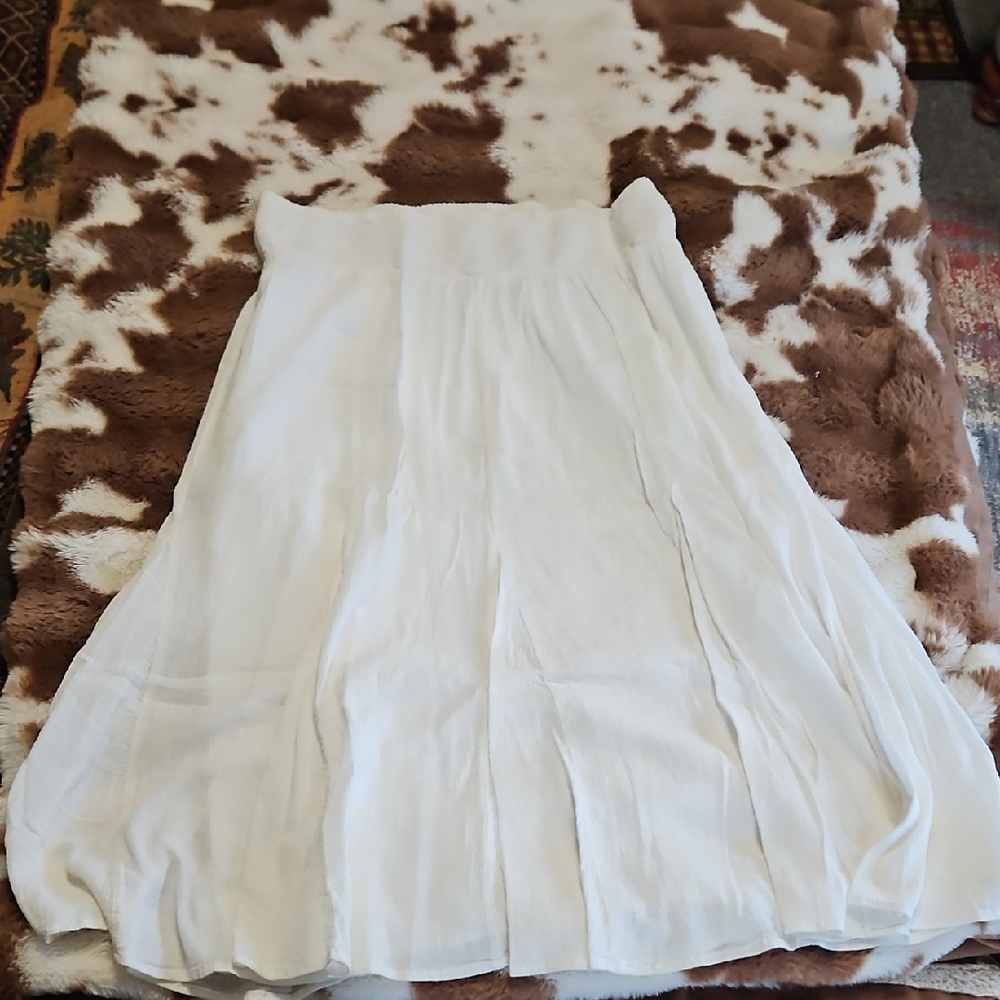 Chic White A-Line Women's Skirt